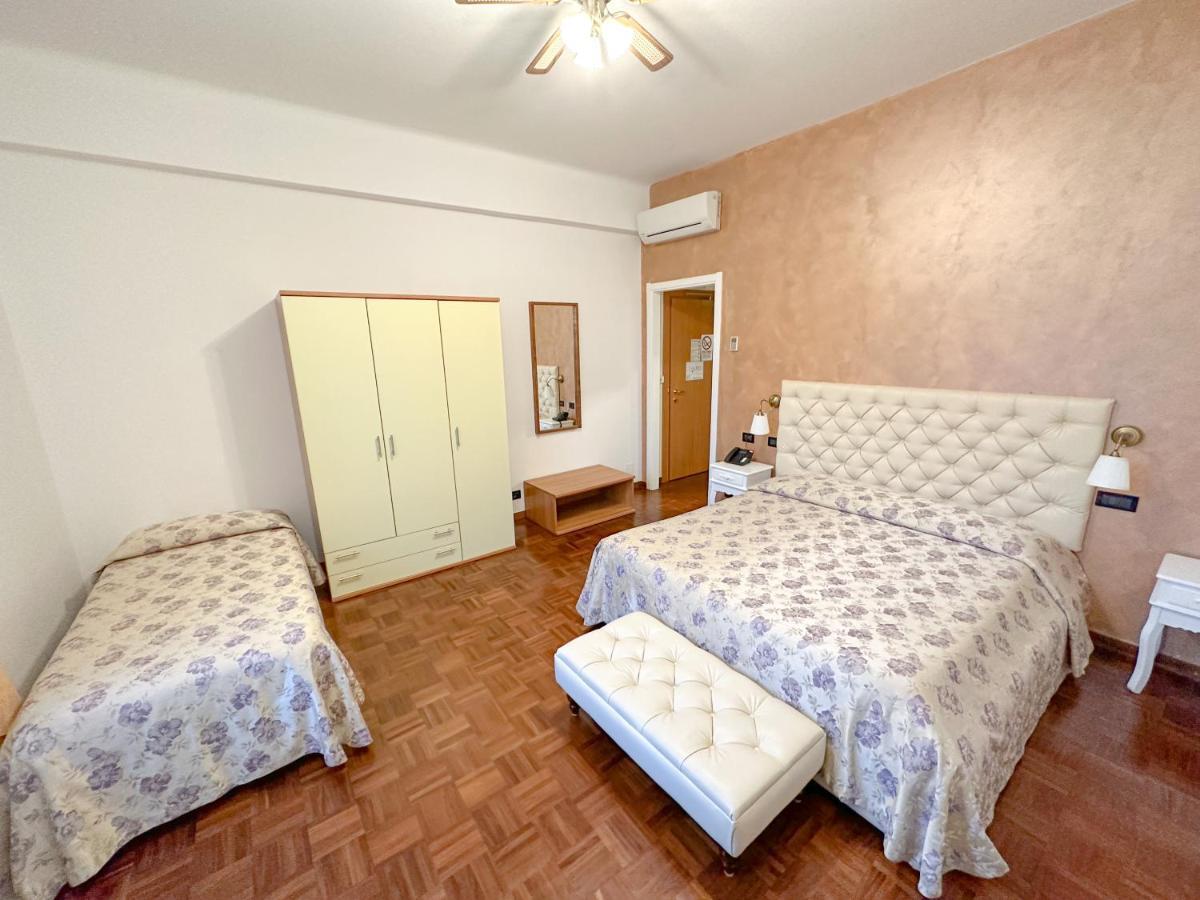 Hotel Dell'Orto Chiavari Buitenkant foto