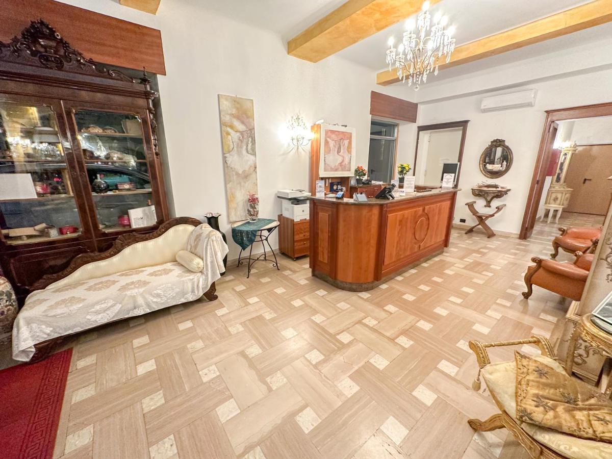 Hotel Dell'Orto Chiavari Buitenkant foto